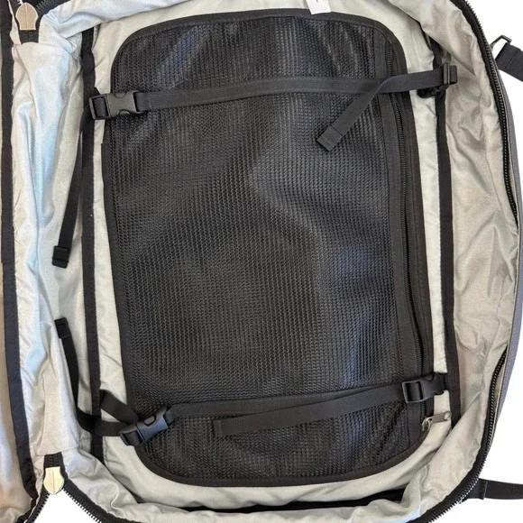 Patagonia MLC 3 Way Convertible Travel Backpack Messenger Carry On Bag Gray Patagonia MLC 3 Way Convertible Travel Backpack Messenger Carry On Bag Gray